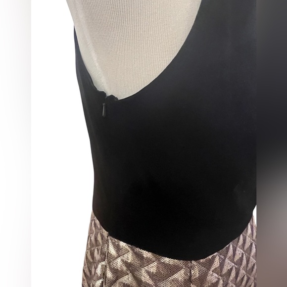 NWT Black Halo Womens Black Velvet Pewter Sequin Sheath Midi Dress Size 12 Love - Picture 14 of 15